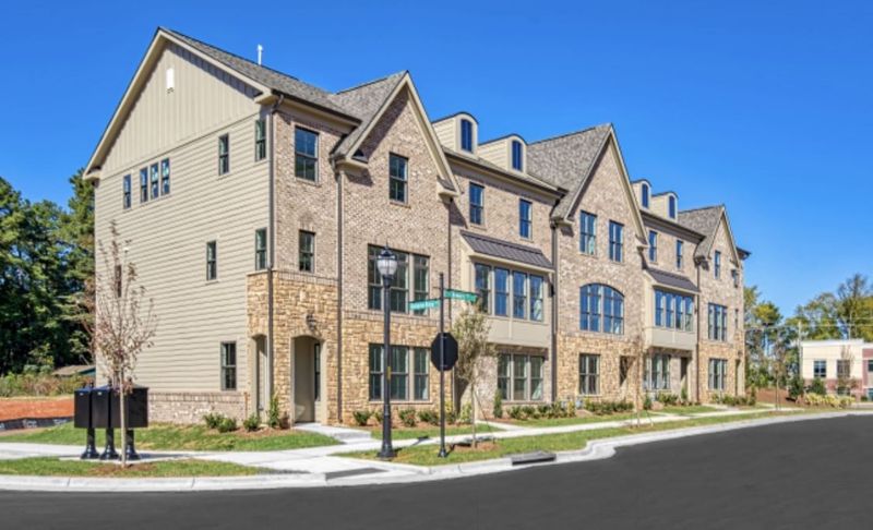 1608 Wooster St, Raleigh, NC 27607
