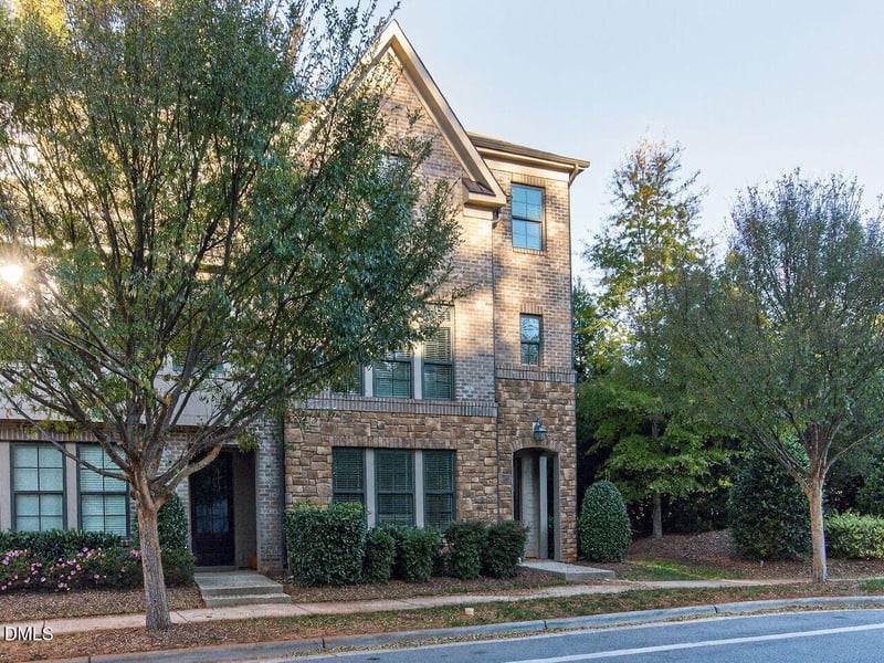 1609 Bowery Dr, Raleigh, NC 27607