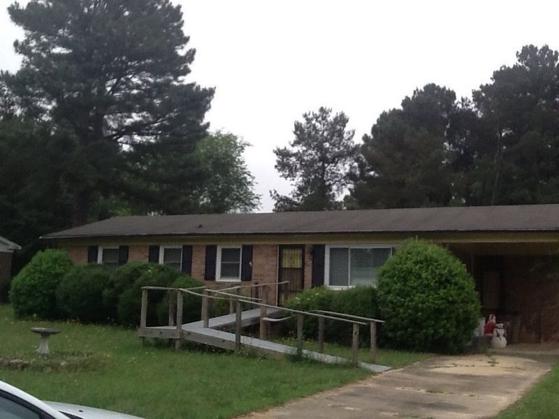1609 Cameron Dr, Wake Forest, NC 27587