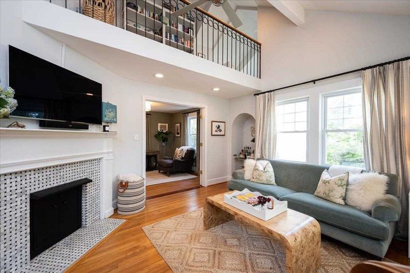 1609 Carson St, Raleigh, NC 27608