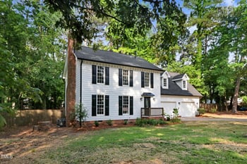 1609 Falls Ct, Raleigh, NC 27615