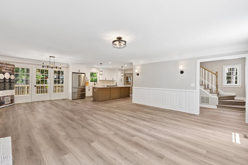 1609 Falls Ct, Raleigh, NC 27615