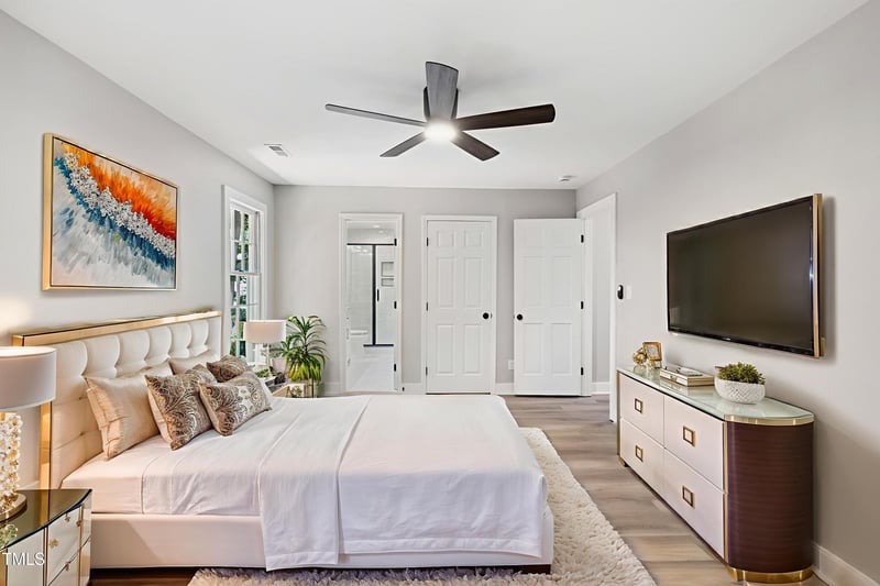 1609 Falls Ct, Raleigh, NC 27615