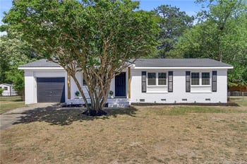 1609 Grandview Dr, Fayetteville, NC 28314