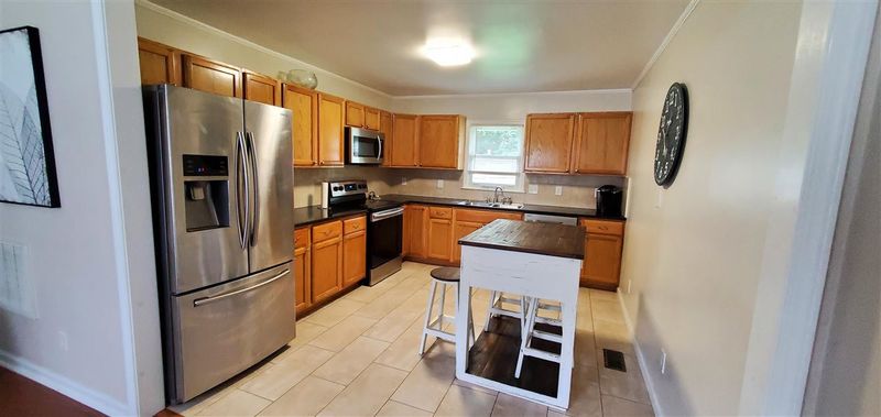 1609 Nixon St, Durham, NC 27707