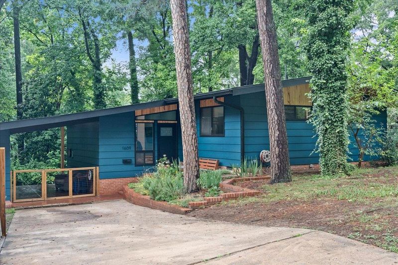 1609 Peace St, Durham, NC 27701