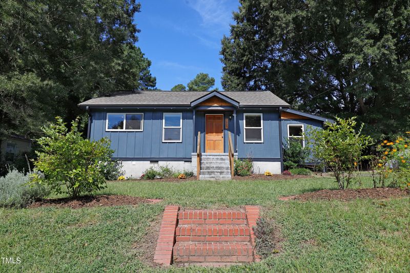 1609 Robinhood Rd, Durham, NC 27701