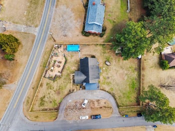 1609 Spring Ln, Sanford, NC 27330