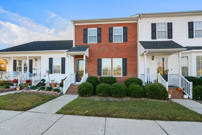 1609 Stroll Cir, Fuquay Varina, NC 27526
