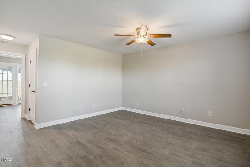 1609 Stroll Cir, Fuquay Varina, NC 27526