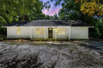 1609 Wendover Dr, Fayetteville, NC 28304