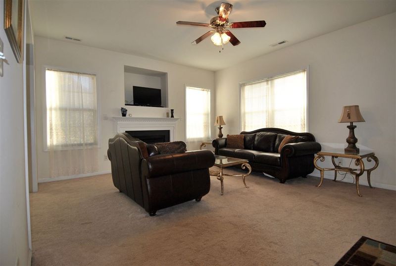 1609 Winway Dr, Raleigh, NC 27610