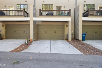 1609 Wooster St, Raleigh, NC 27607