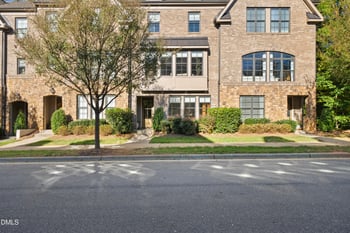 1609 Wooster St, Raleigh, NC 27607