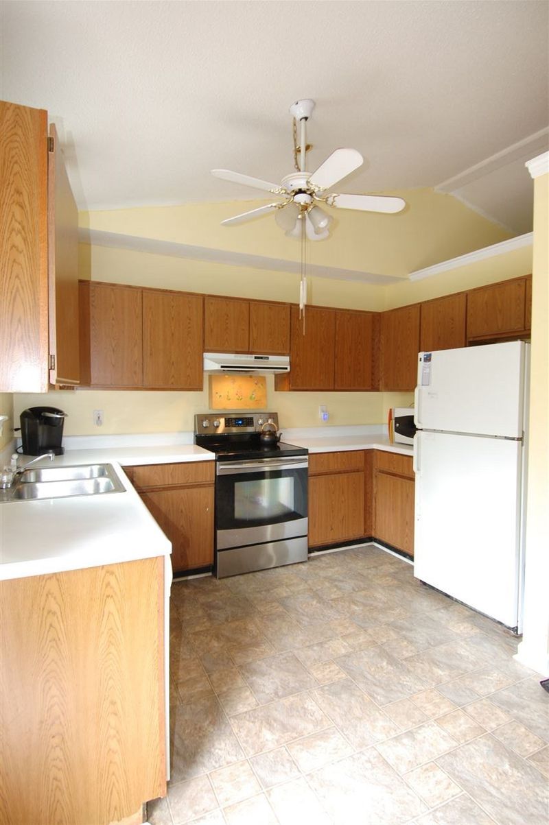 161 Bridges Ln, Youngsville, NC 27596