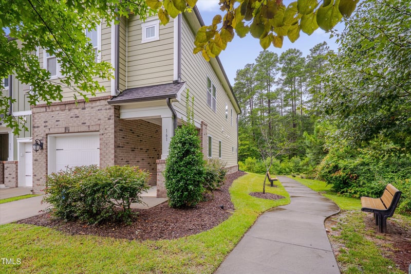 161 Manordale Dr, Chapel Hill, NC 27517