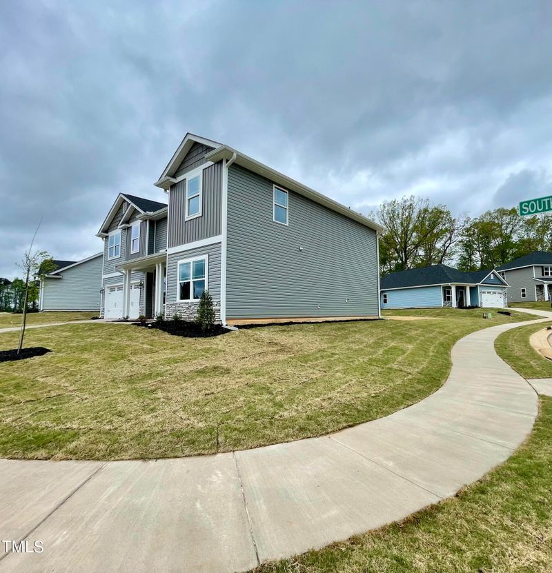 161 Southern Estates Dr, Sanford, NC 27330