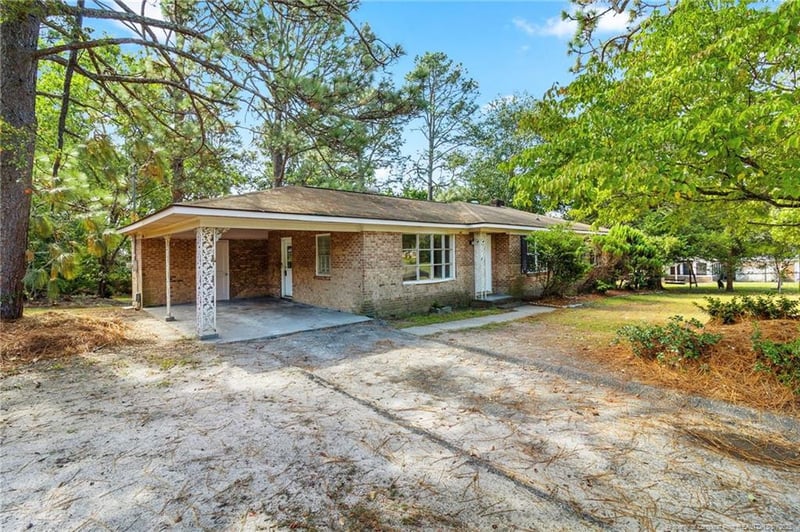 161 Summer Hill Rd, Fayetteville, NC 28303
