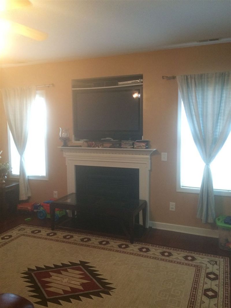 1610 Brownairs Ln, Raleigh, NC 27610