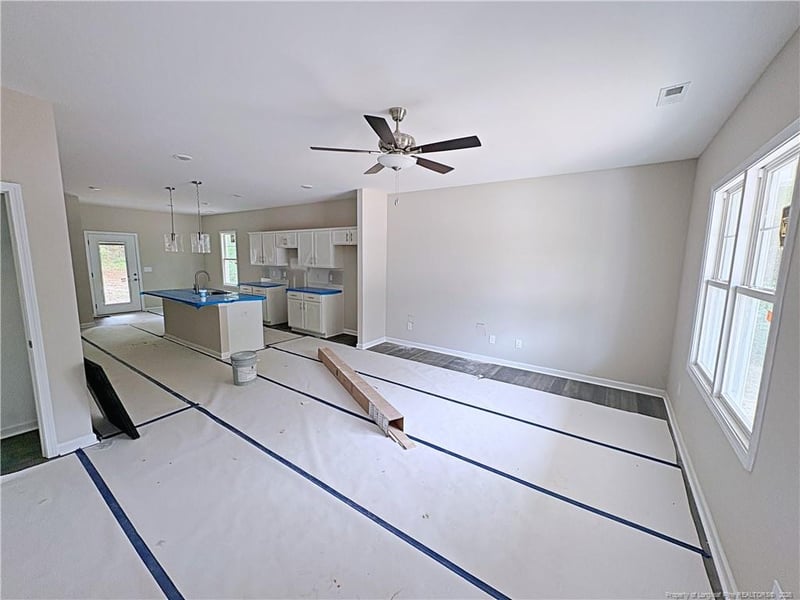 1610 Gardenia Ave, Fayetteville, NC 28311