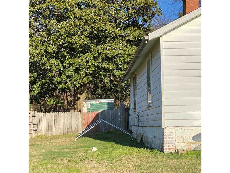 1610 Glenn School Rd, Durham, NC 27704