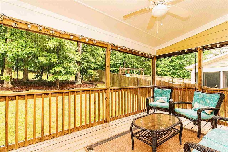 1610 Grappenhall Dr, Apex, NC 27502