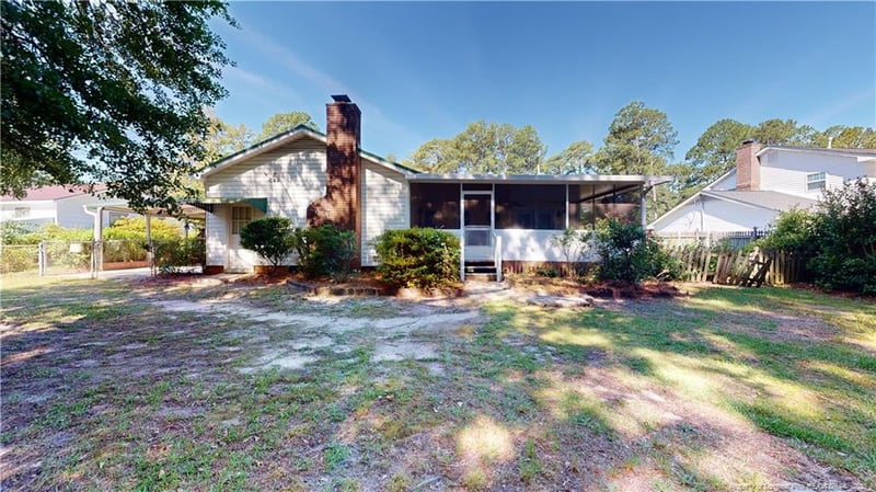 1610 Morehead Ave, Fayetteville, NC 28303