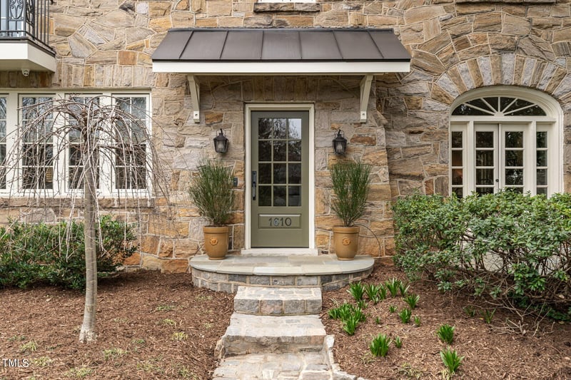 1610 St Marys St, Raleigh, NC 27608