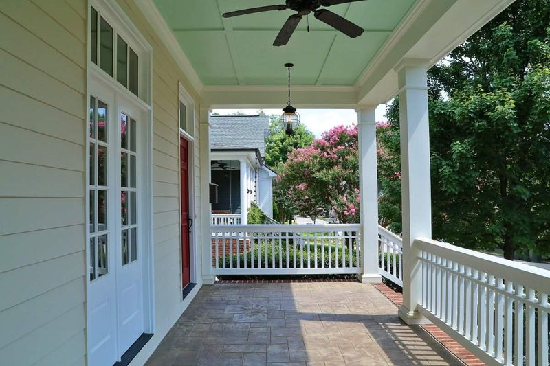 1610 Sunrise Ave, Raleigh, NC 27608