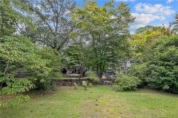 1610 Twin Oak Dr, Fayetteville, NC 28305