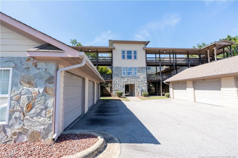1611 Bluffside Dr #208, Fayetteville, NC 28312