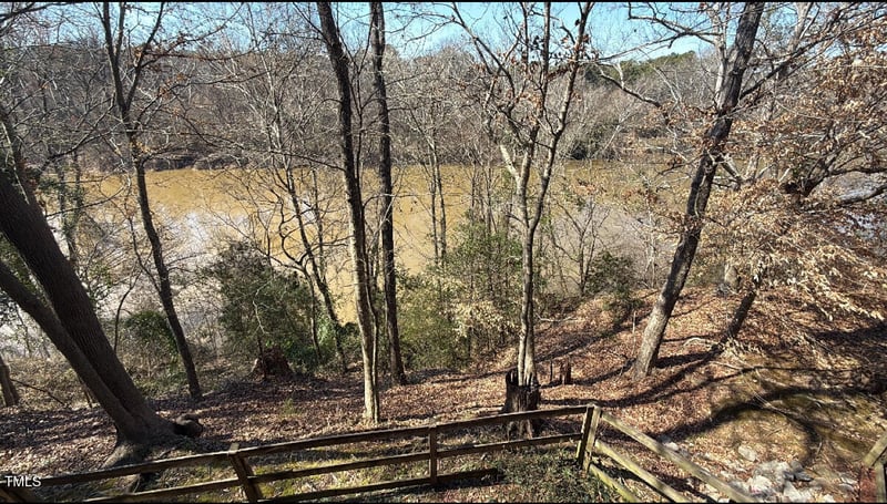 1611 Bluffside Dr, Fayetteville, NC 28312