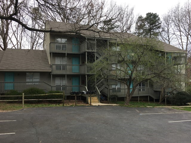 1611 Collegeview Ave, Raleigh, NC 27606