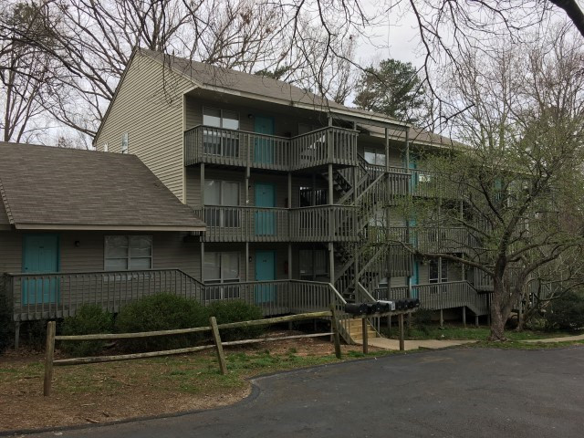 1611 Collegeview Ave, Raleigh, NC 27606