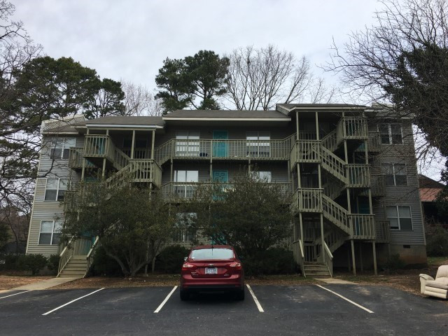 1611 Collegeview Ave, Raleigh, NC 27606