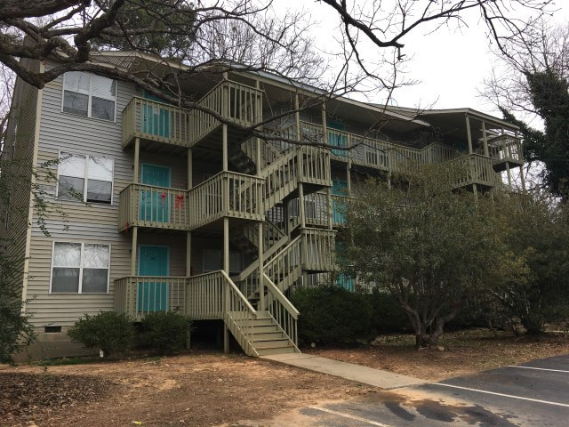 1611 Collegeview Ave, Raleigh, NC 27606