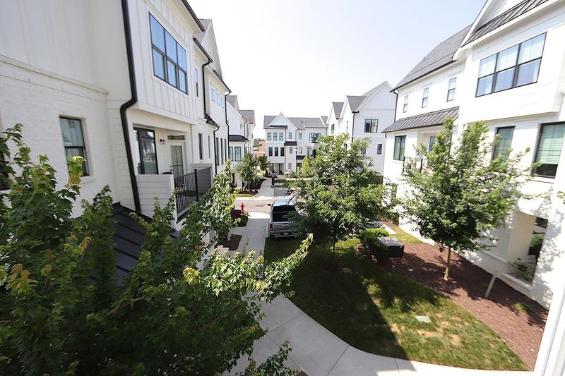 1611 Draper View Loop #101, Raleigh, NC 27608