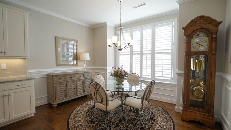 1611 Main Divide Dr, Wake Forest, NC 27587