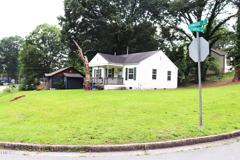 1611 Robinhood Rd, Durham, NC 27701