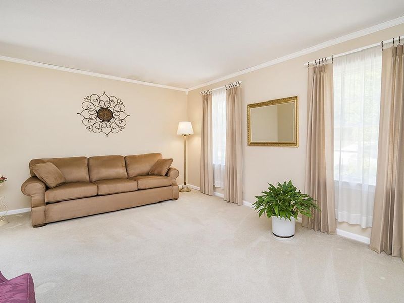 1611 Rollingwood Rd, Burlington, NC 27215