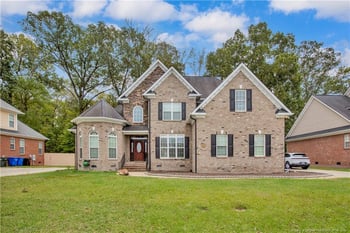 1612 Cape Point Dr, Fayetteville, NC 28312