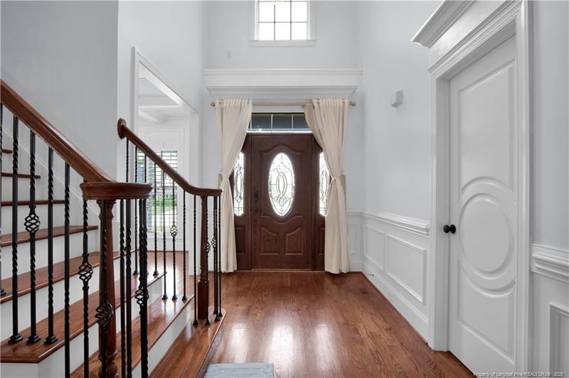 1612 Cape Point Dr, Fayetteville, NC 28312