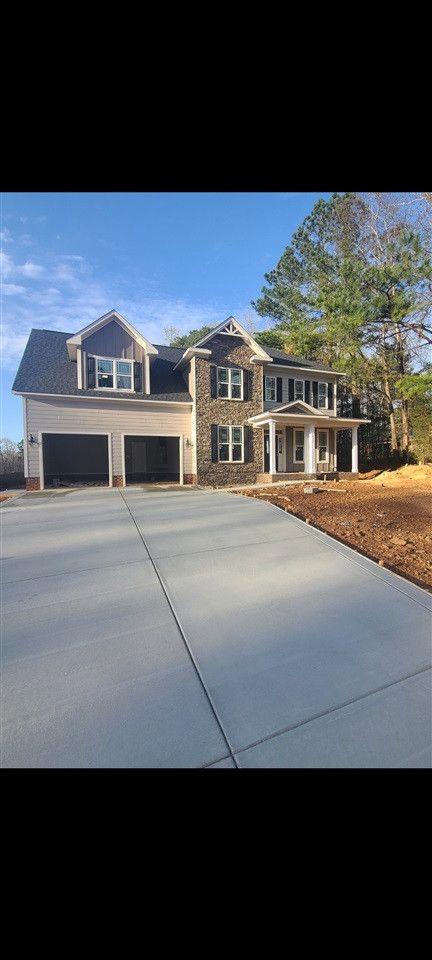 1612 Dail Dr, Raleigh, NC 27603