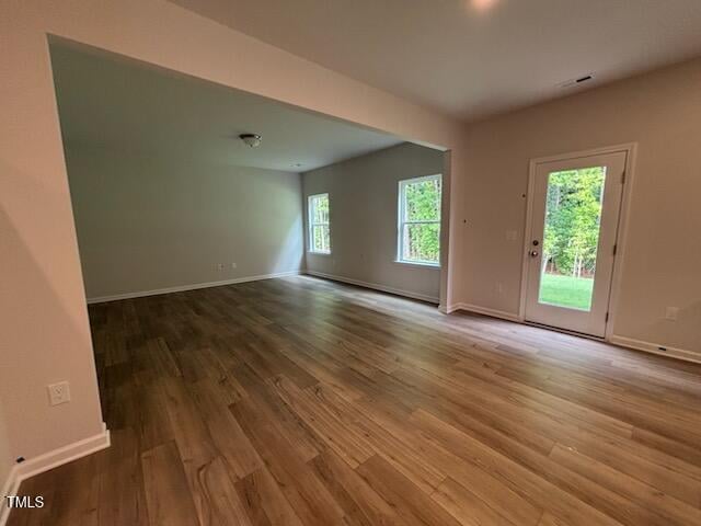 1612 Elk Run Dr, Fayetteville, NC 28312