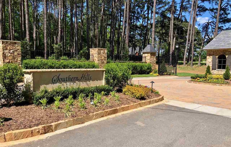 1612 Estate Valley Ln, Raleigh, NC 27613