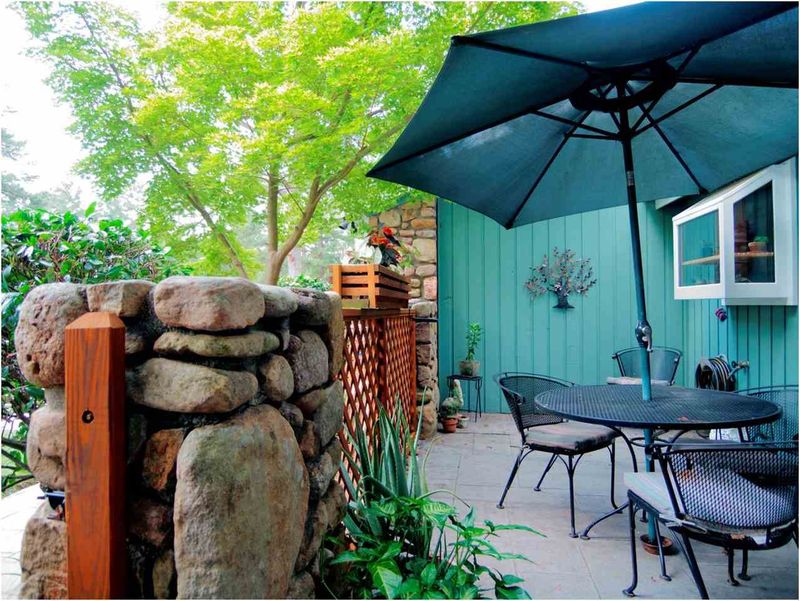 1612 Lakepark Dr, Raleigh, NC 27612