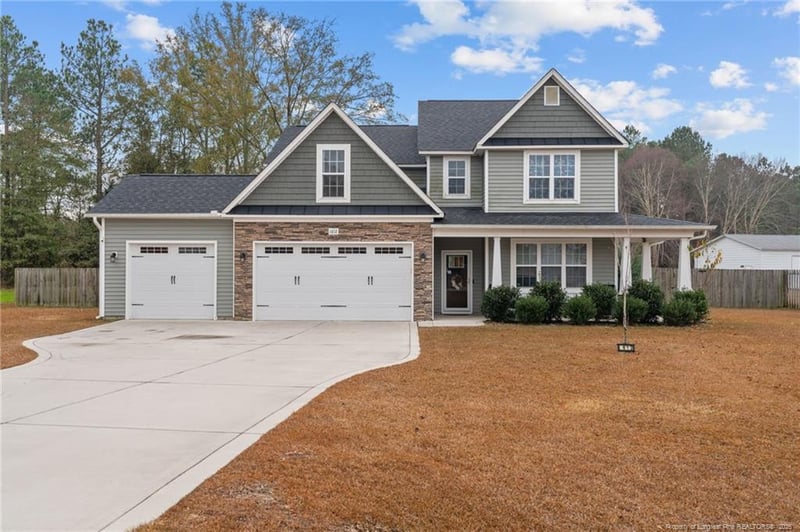 1612 Lizzie Lou Ct, Hope Mills, NC 28348