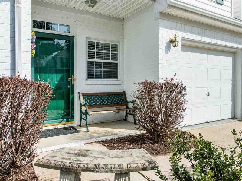 1612 Poets Glade Dr, Apex, NC 27523