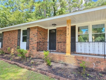 1612 Rogers Dr, Fayetteville, NC 28303