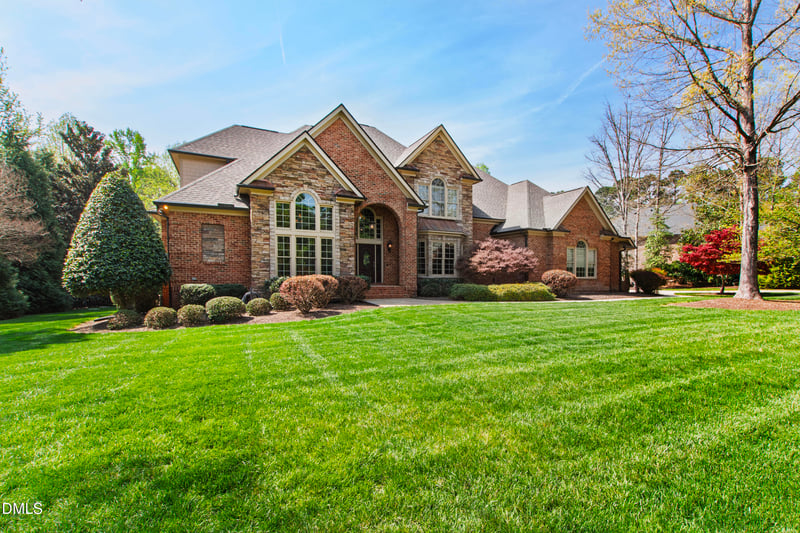 1612 Sharnbrook Ct, Raleigh, NC 27614